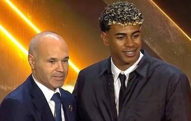 迪马尔科：我们有些低估凯拉特，不过前四轮全胜是关键